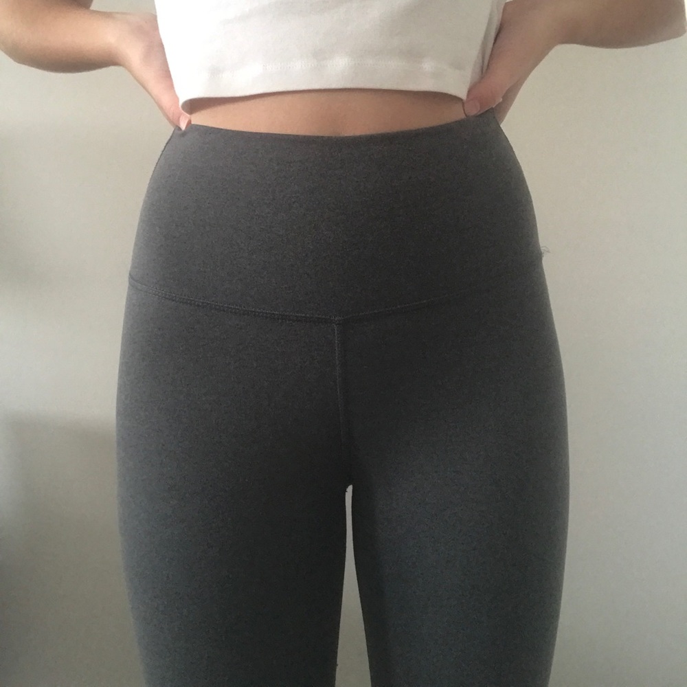 🤍AERIE 7/8 gray leggings🤍 Great condition!